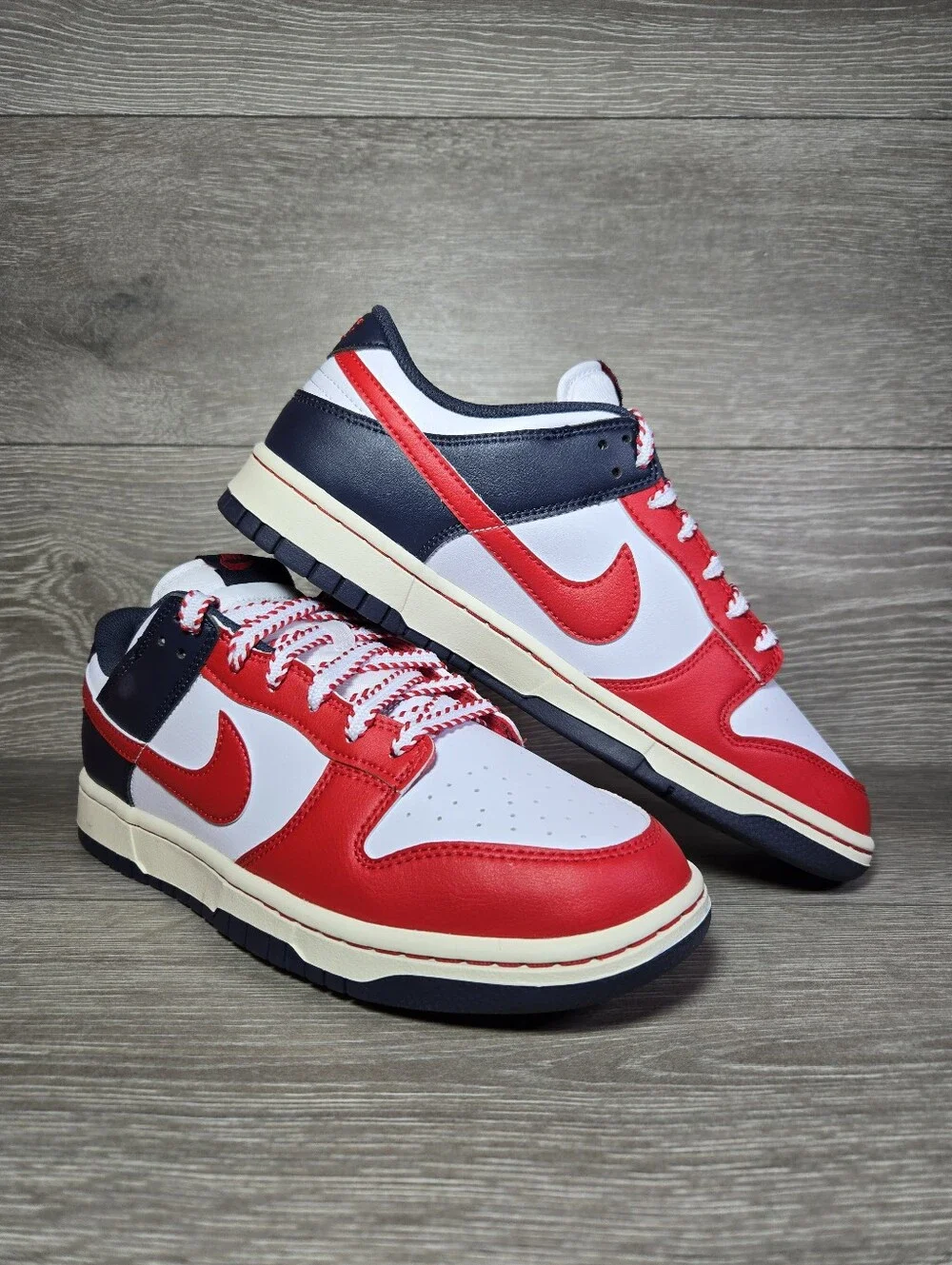 Nike Dunk Low Boston Red Sox Sneakers White / Blue / Red Mens Size 9 Brand New
